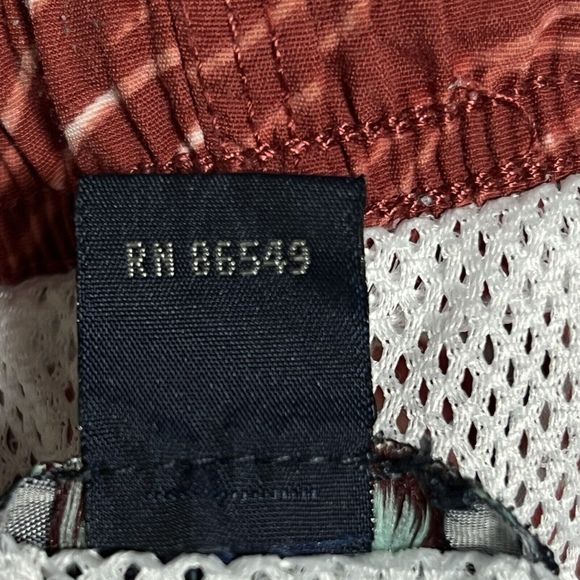 Tommy Bahama Swim Trunks Mens XL Red Board Shorts Surfing Beach Tropical - Picture 10 of 15